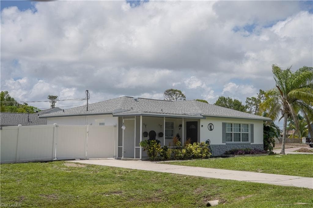 7507 Hickory DR FORT MYERS, FL 33967