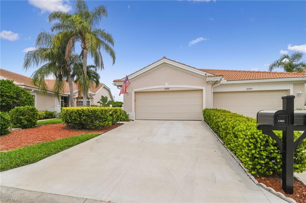 12866 Devonshire Lakes CIR FORT MYERS, FL 33913