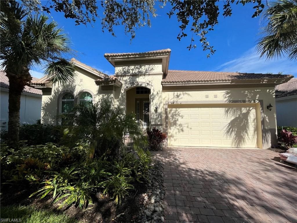19014 Ridgepoint DR ESTERO, FL 33928
