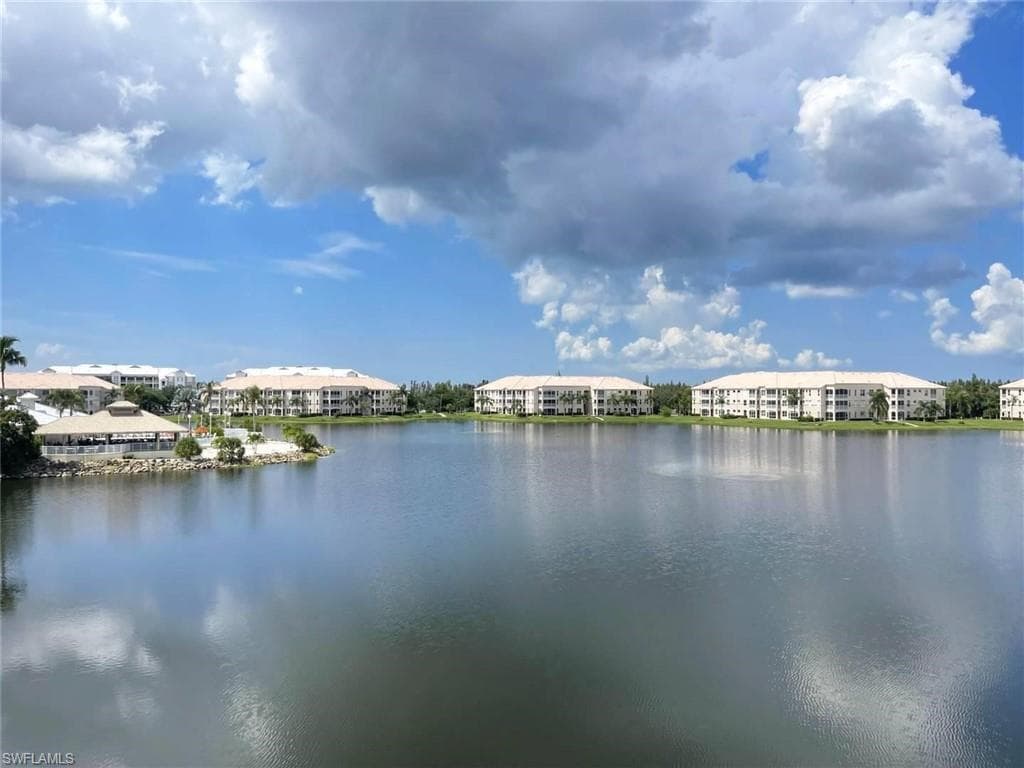 17020 Willowcrest WAY 305 FORT MYERS, FL 33908