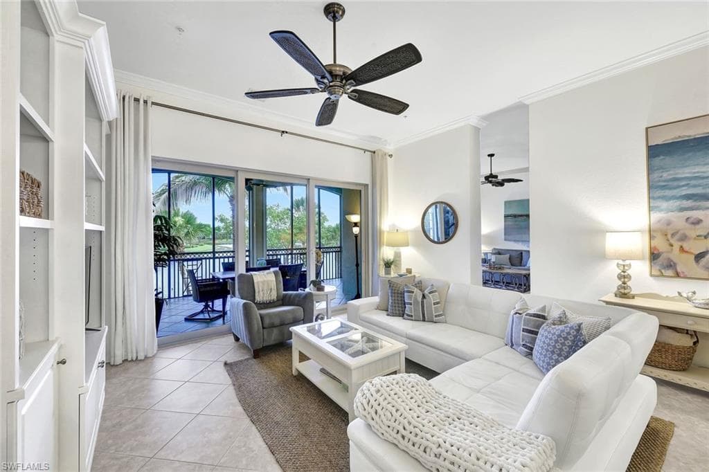 9235 Tesoro LN 4-202 NAPLES, FL 34114