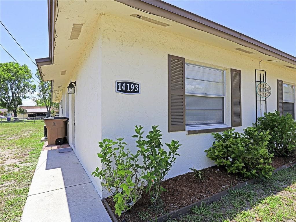 14193 Old Olga RD FORT MYERS, FL 33905