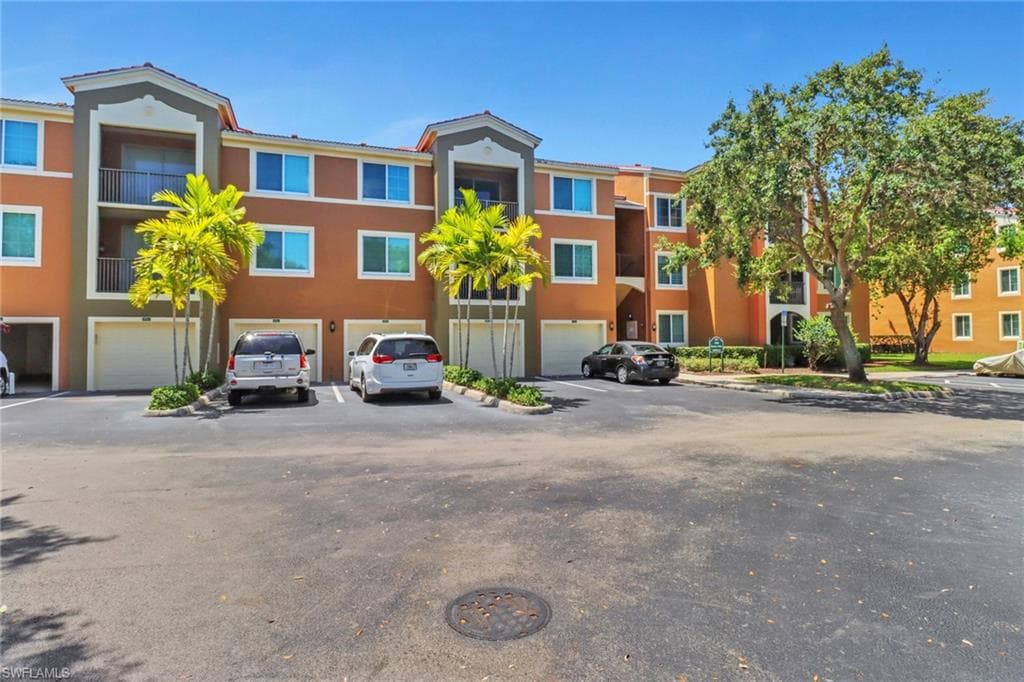 1205 Reserve WAY 8-306 NAPLES, FL 34105