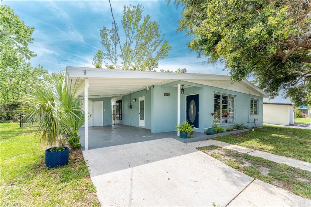 2424 Elkcam BLVD PORT CHARLOTTE, FL 33952