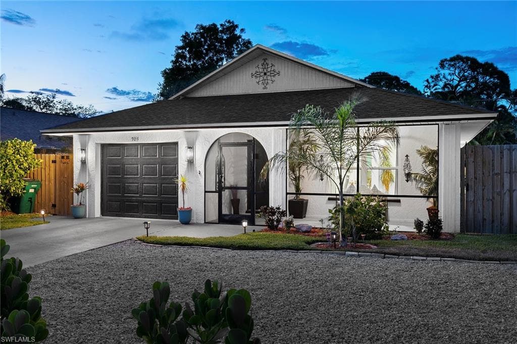 705 103rd AVE N NAPLES, FL 34108