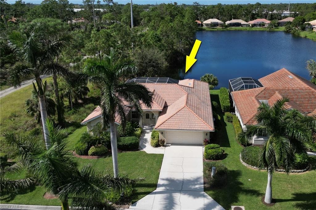 1023 Tivoli LN NAPLES, FL 34104
