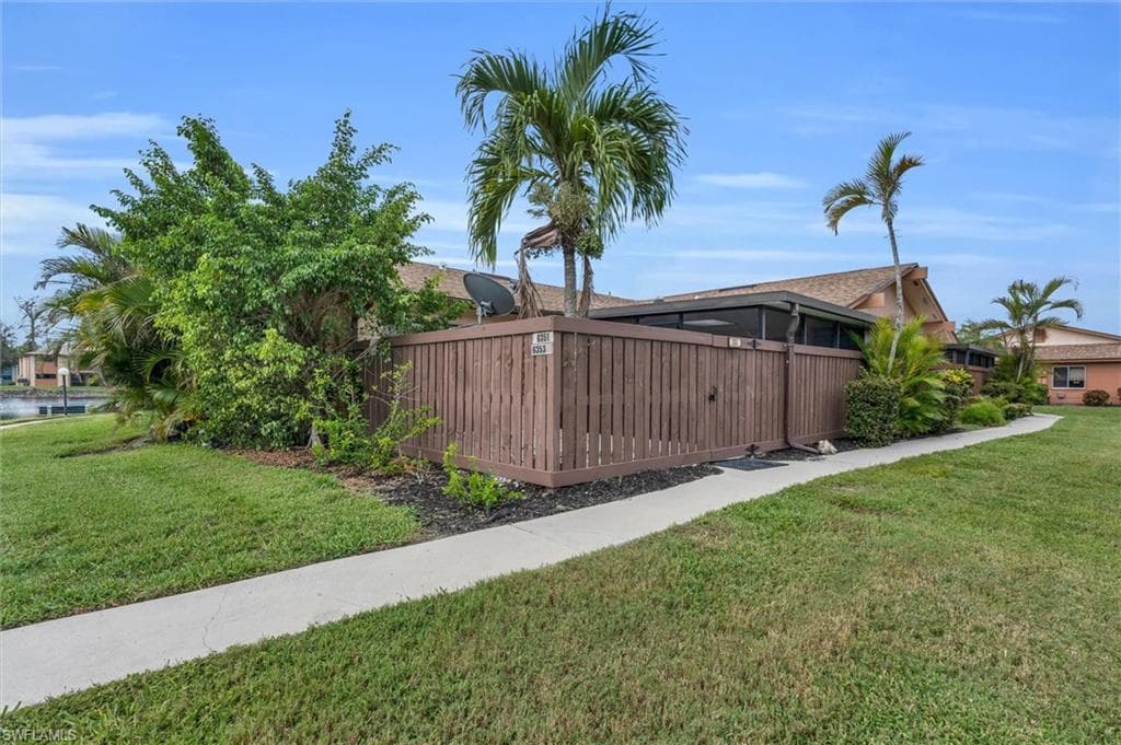 6351 Royal Woods DR FORT MYERS, FL 33908