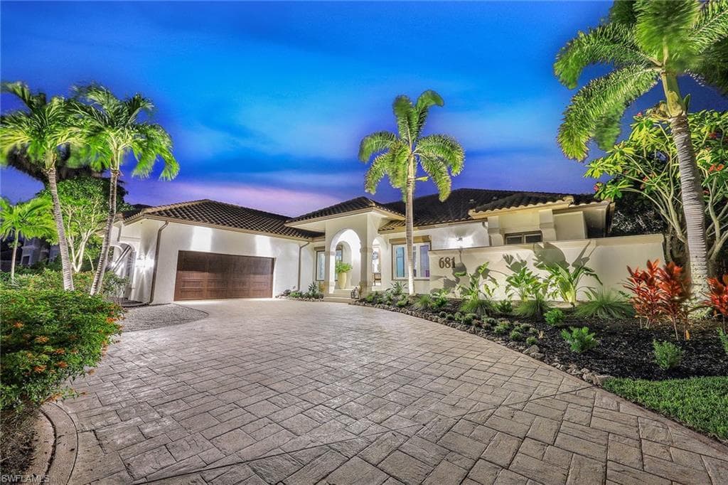 681 Barfield DR MARCO ISLAND, FL 34145
