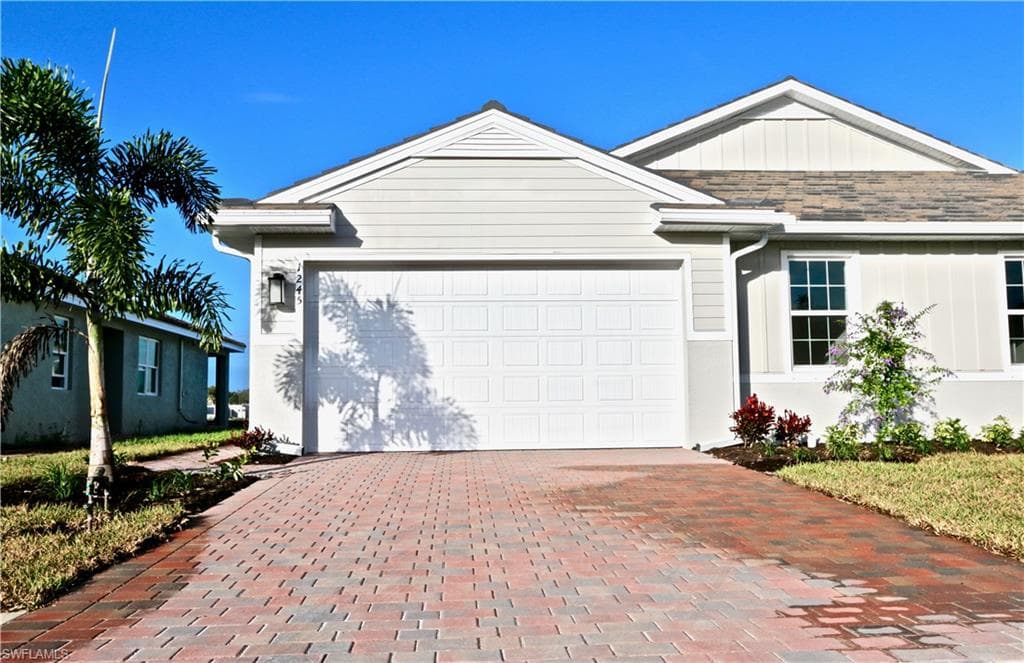 1245 ENBROOK LOOP NAPLES, FL 34114