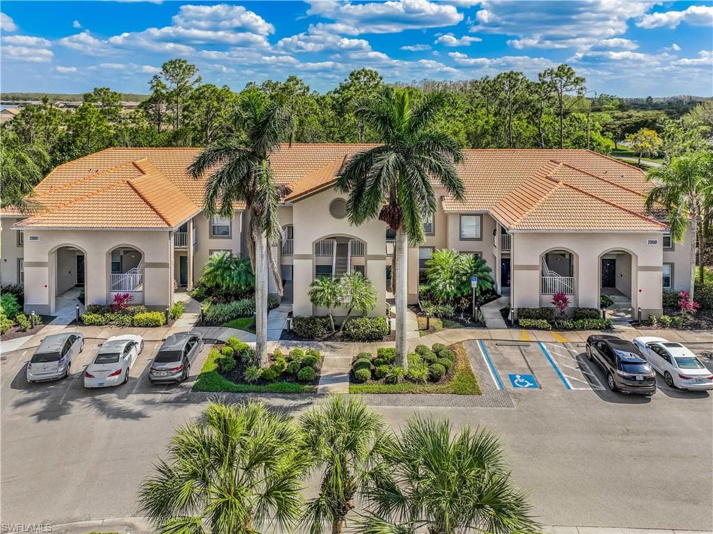 20081 Barletta LN 2826 ESTERO, FL 33928