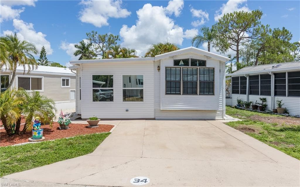 10928 Brown Pelican CIR 34 ESTERO, FL 33928