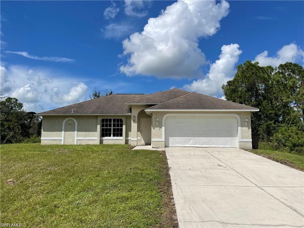934 Garnet AVE LEHIGH ACRES, FL 33974