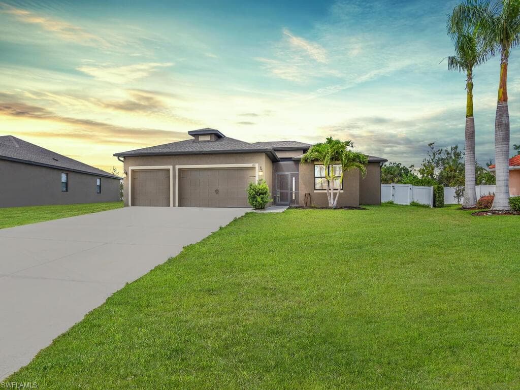 1801 SW 10th TER CAPE CORAL, FL 33991