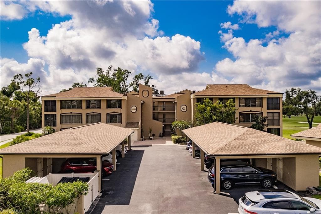 6300 Cougar RUN 301 FORT MYERS, FL 33908