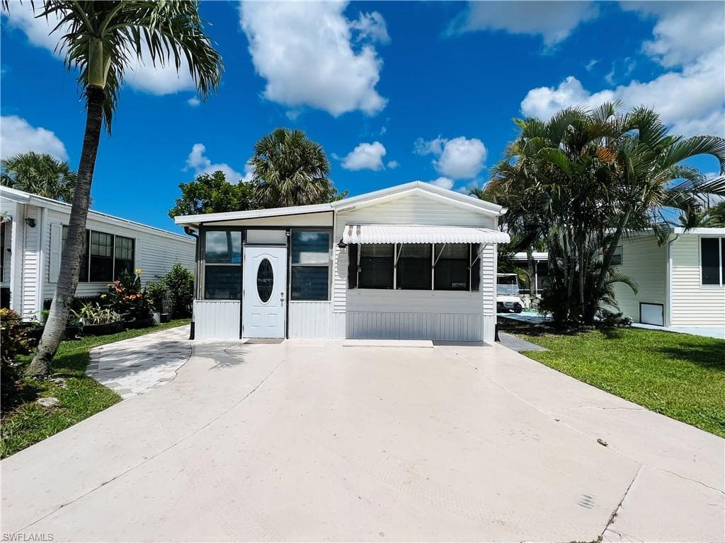 245 Imperial Wildern BLVD 245 NAPLES, FL 34114