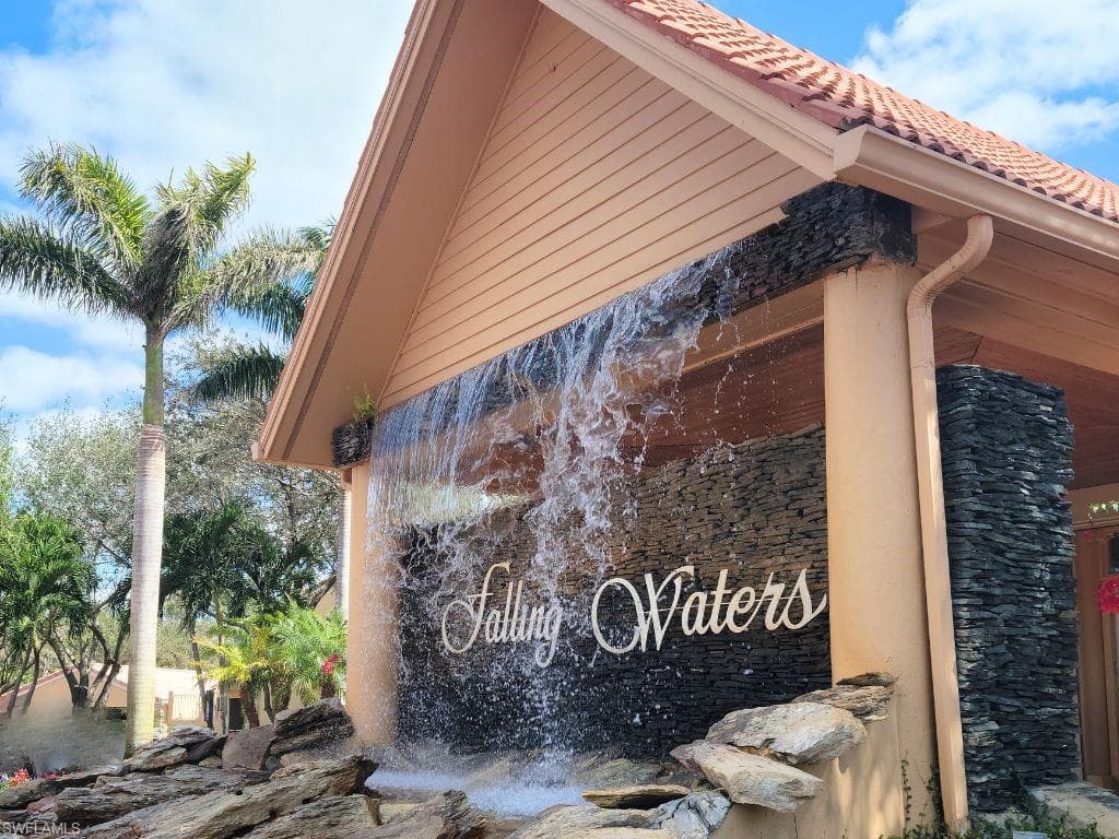 2329 Hidden Lake DR 3909 NAPLES, FL 34112
