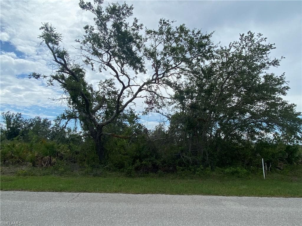 9992 Antler ST NW PORT CHARLOTTE, FL 33981