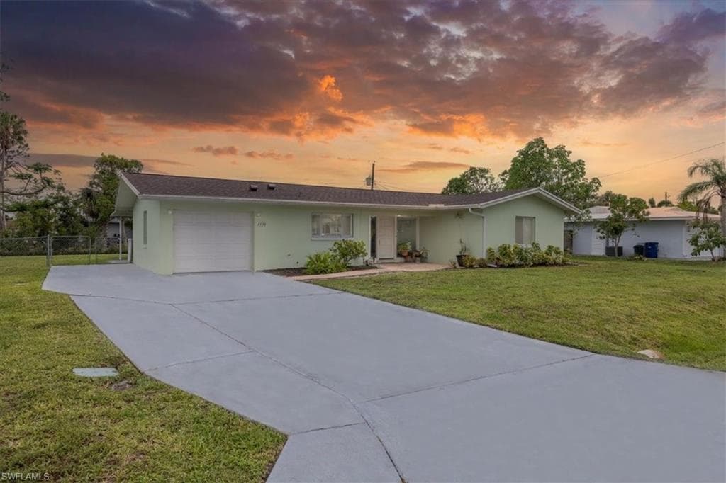 2330 Ephraim AVE FORT MYERS, FL 33907