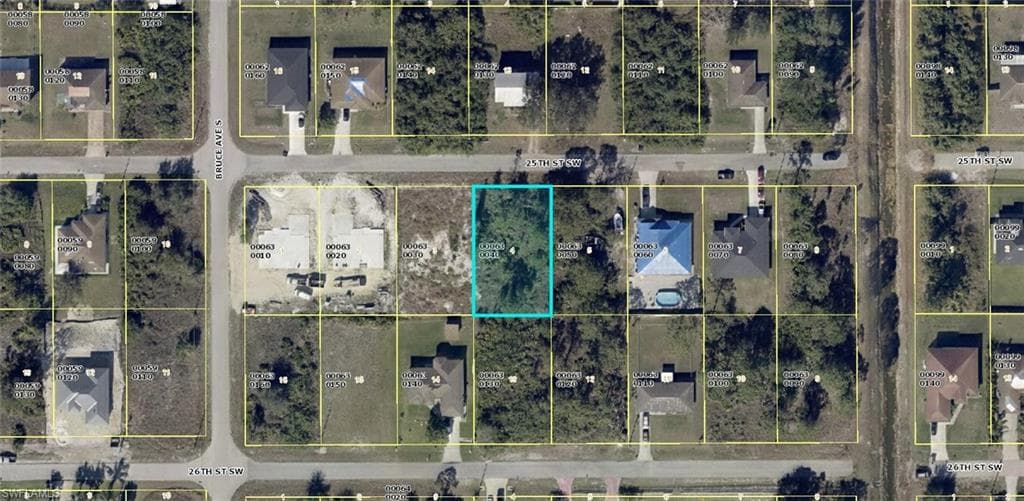 3909 25th ST SW LEHIGH ACRES, FL 33976