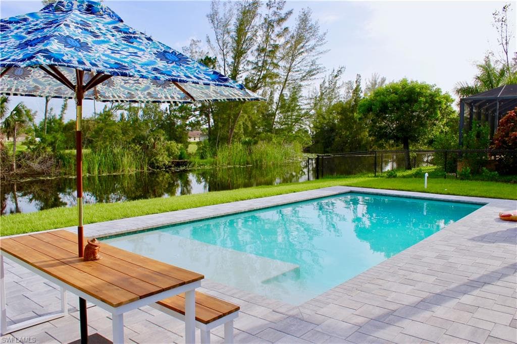1426 SW 15th ST CAPE CORAL, FL 33991