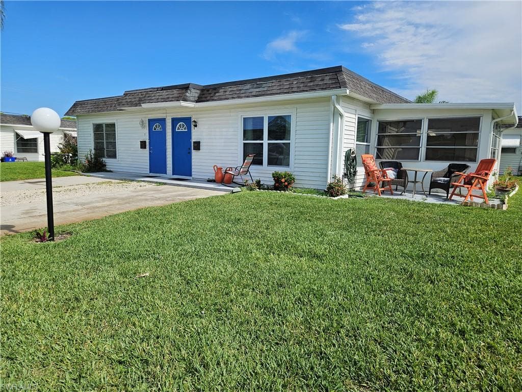 7 Tangerine CT LEHIGH ACRES, FL 33936