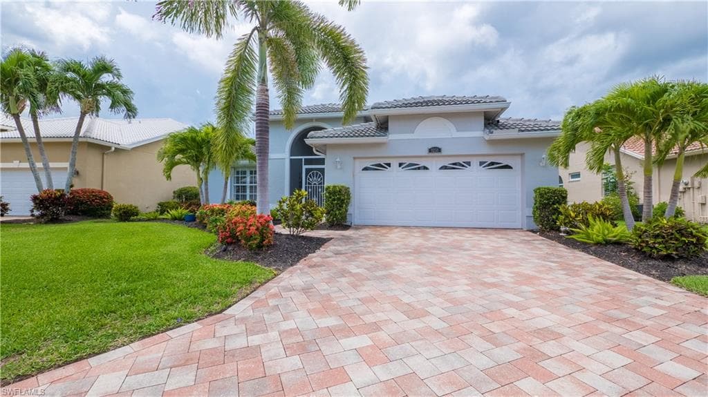 9231 Old Hickory CIR FORT MYERS, FL 33912
