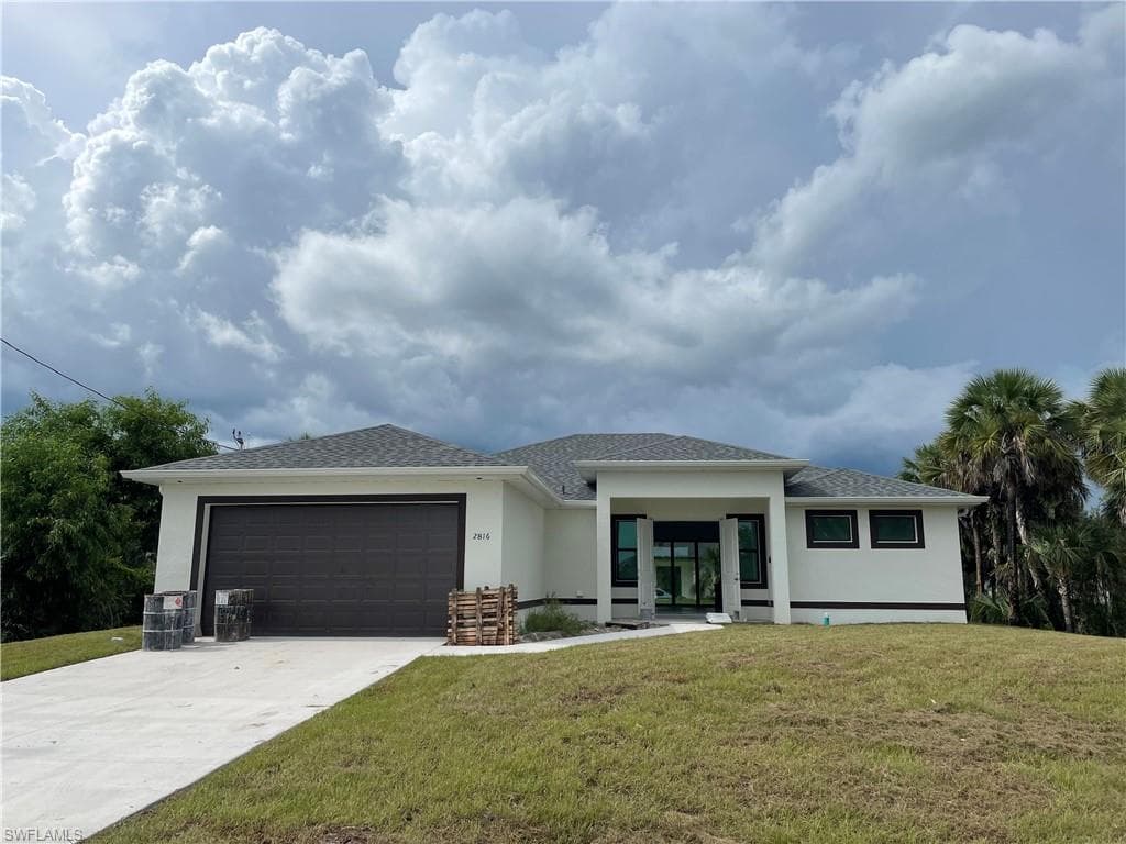 2816 24th ST W LEHIGH ACRES, FL 33971