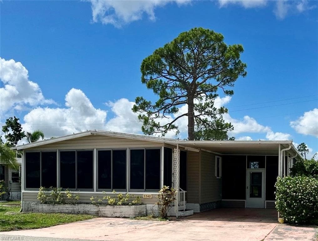 5340 Forest Park DR NORTH FORT MYERS, FL 33917