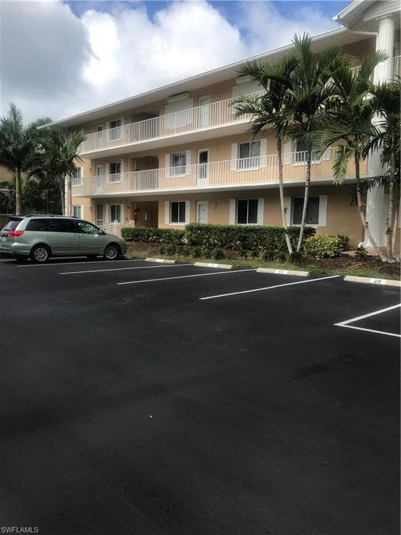 3011 Sandpiper Bay CIR C104 NAPLES, FL 34112