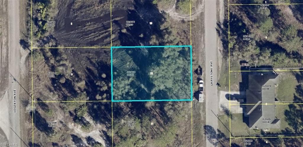 908 Graystone AVE LEHIGH ACRES, FL 33974
