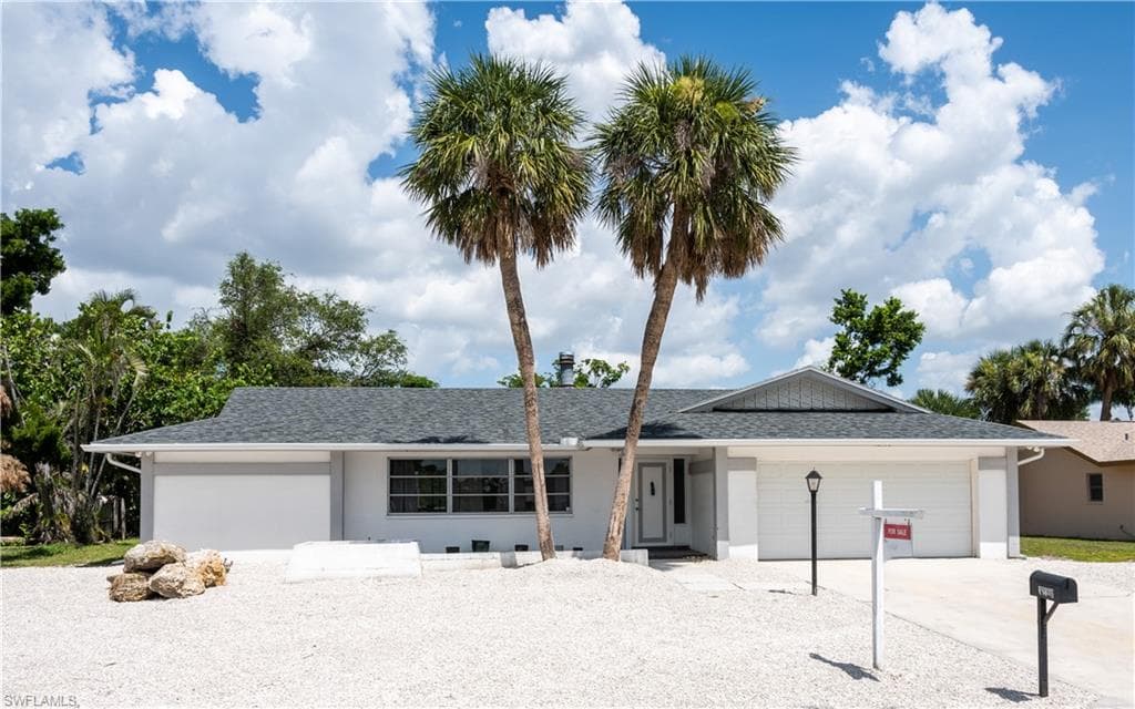12150 McGregor BLVD FORT MYERS, FL 33919