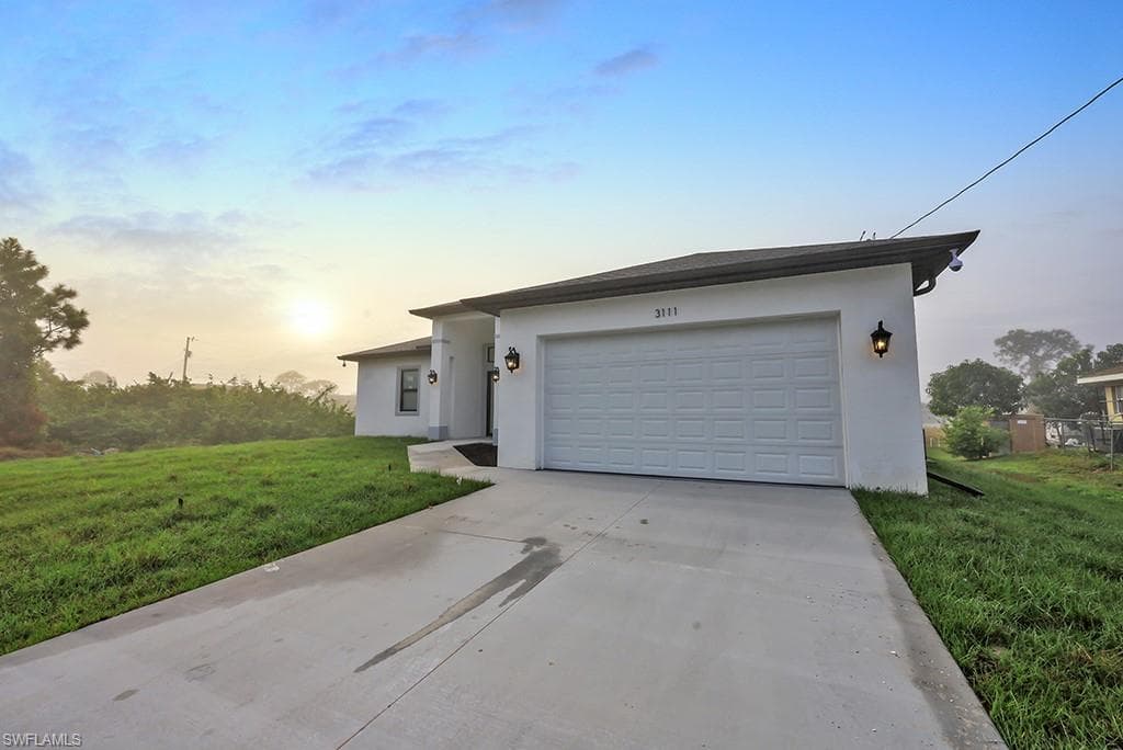 3819 8th ST SW LEHIGH ACRES, FL 33976