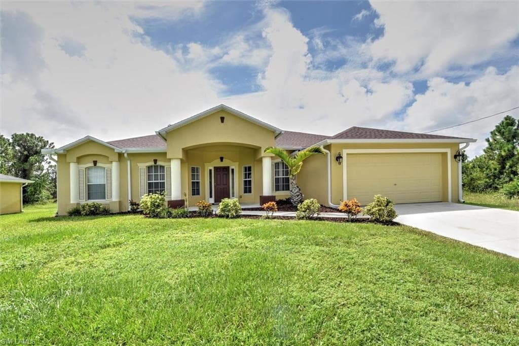 3507 22nd ST SW LEHIGH ACRES, FL 33976