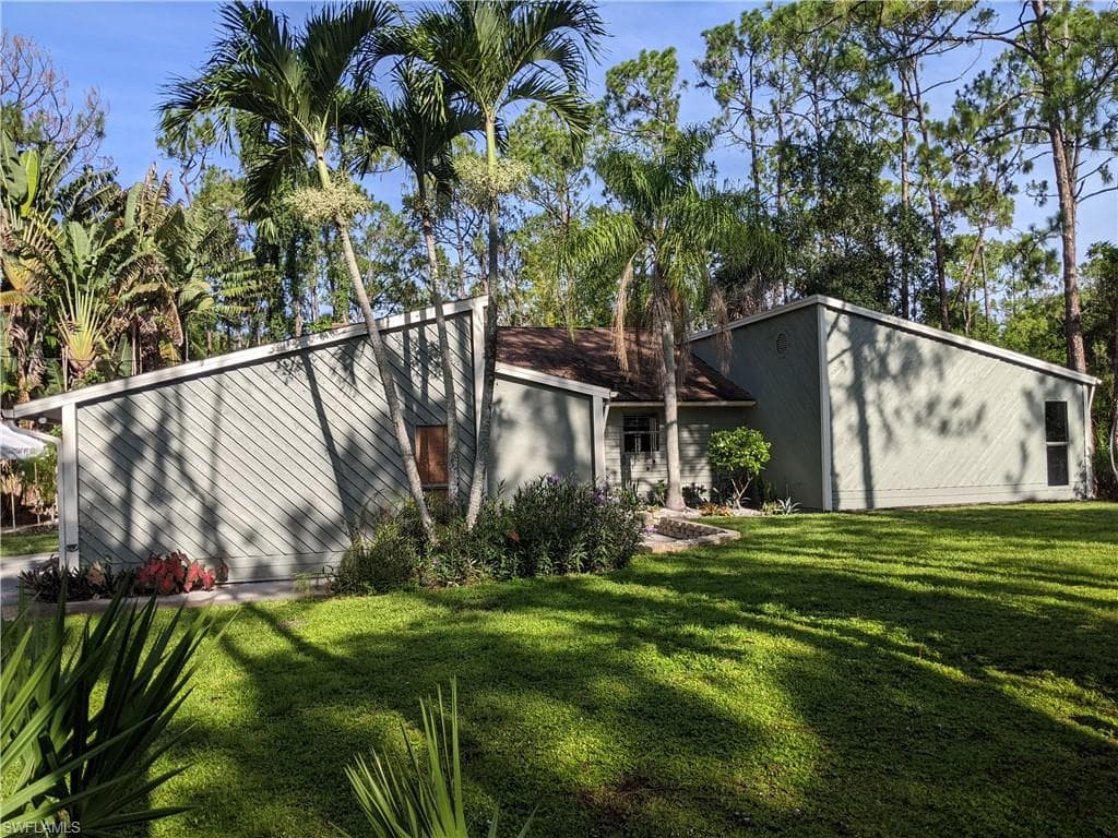 25334 Pinson DR BONITA SPRINGS, FL 34135