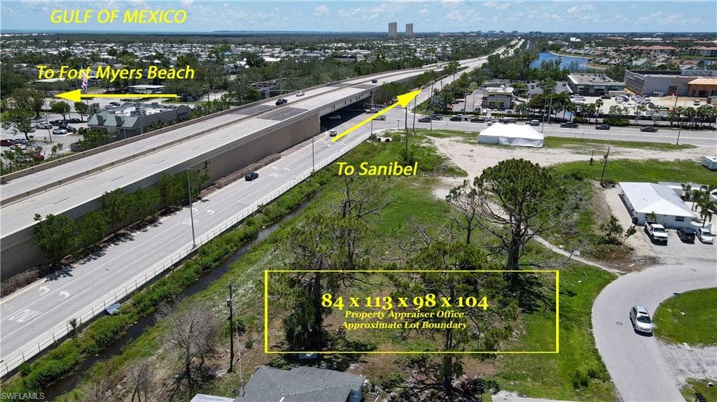 11471/473 Char Ann DR FORT MYERS, FL 33908