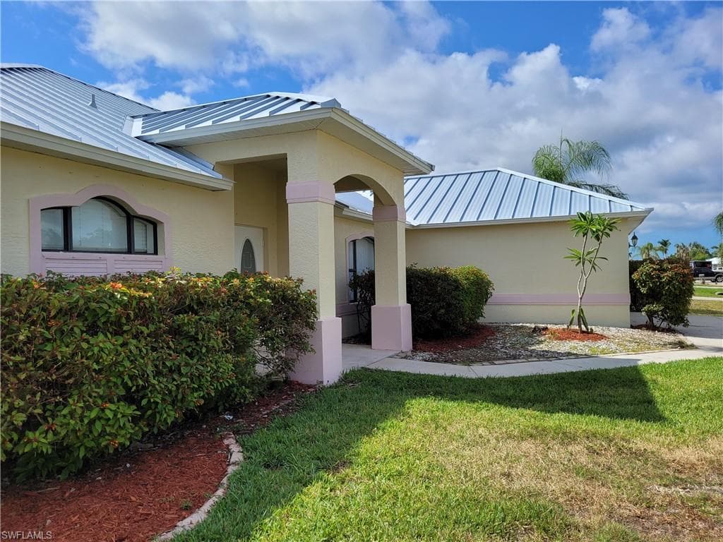 3701 SE 4th AVE CAPE CORAL, FL 33904