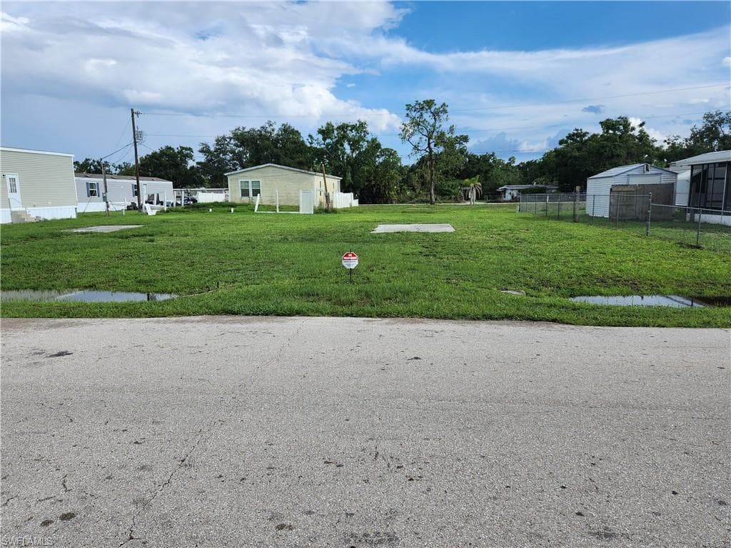 333 Stockton ST NORTH FORT MYERS, FL 33903