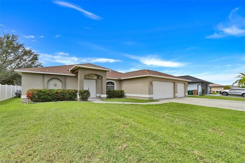539 SE 2nd TER CAPE CORAL, FL 33990