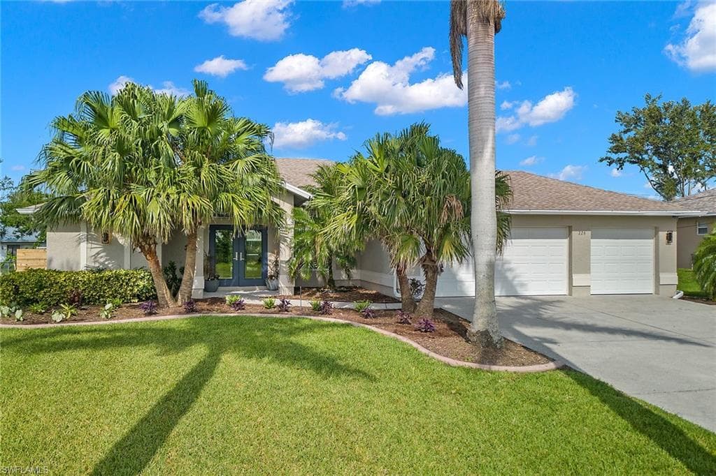 226 10th PL CAPE CORAL, FL 33909