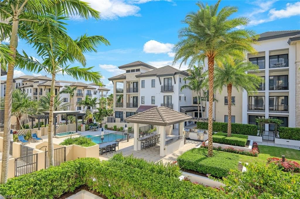 1035 3rd AVE S 314 NAPLES, FL 34102