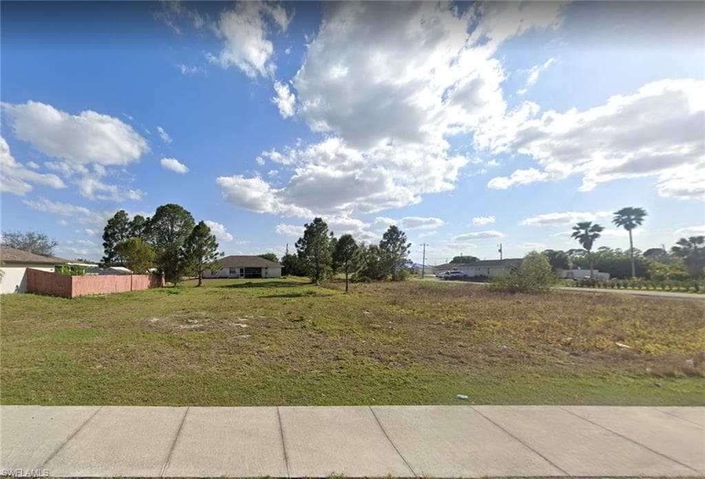 4311 12th ST W LEHIGH ACRES, FL 33971