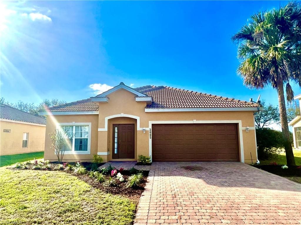 2885 Inlet Cove LN W NAPLES, FL 34120