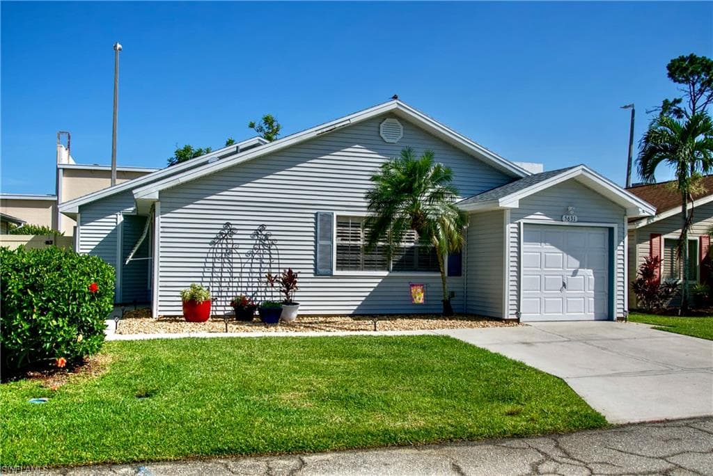 5631 Longleaf DR NORTH FORT MYERS, FL 33917