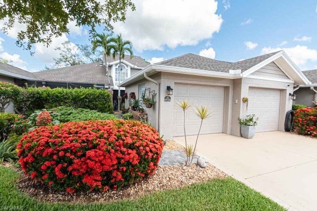 19544 Lost Creek DR ESTERO, FL 33967