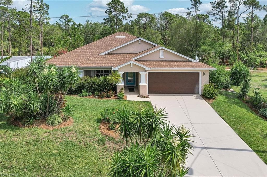 1069 Lilac ST E LEHIGH ACRES, FL 33974