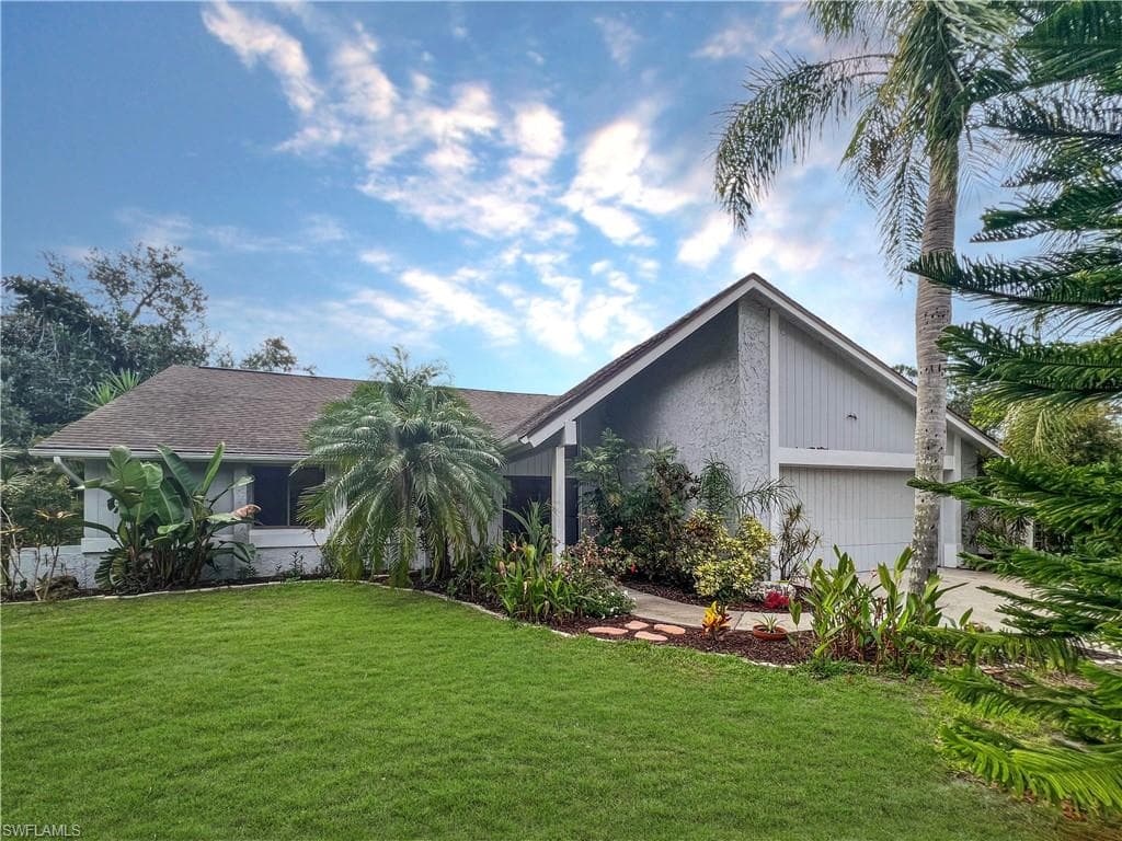 7276 Pelas CIR NORTH FORT MYERS, FL 33917