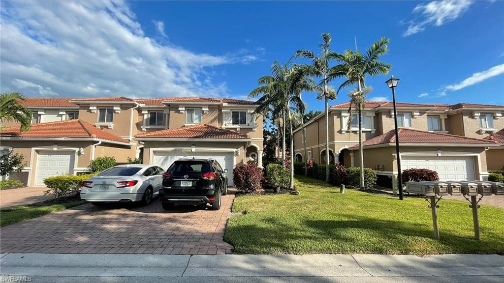 9569 Roundstone CIR FORT MYERS, FL 33967