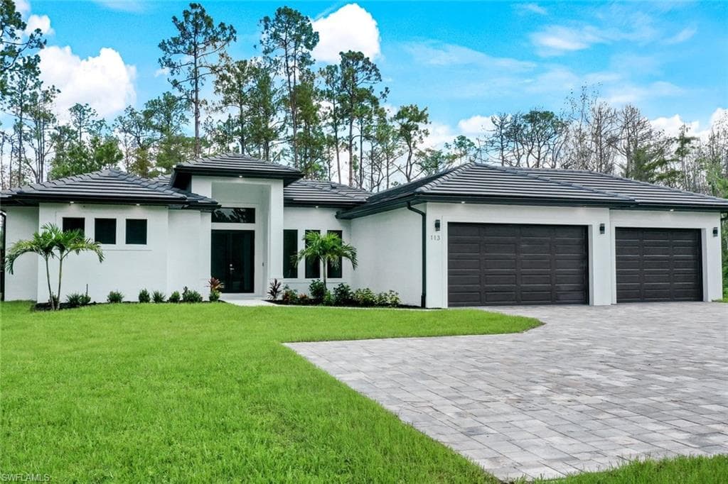 113 18th AVE NW NAPLES, FL 34120