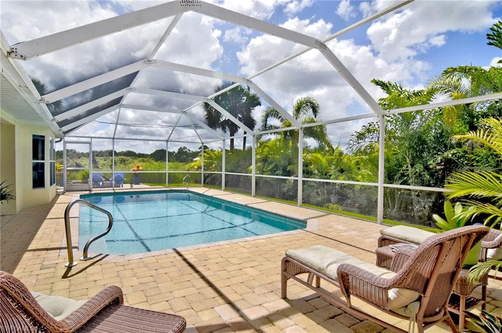 1902 E 5th ST LEHIGH ACRES, FL 33936
