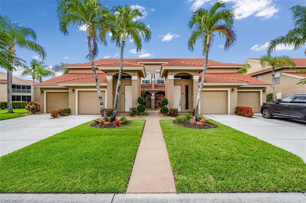 2610 Marshcreek LN 202 NAPLES, FL 34119